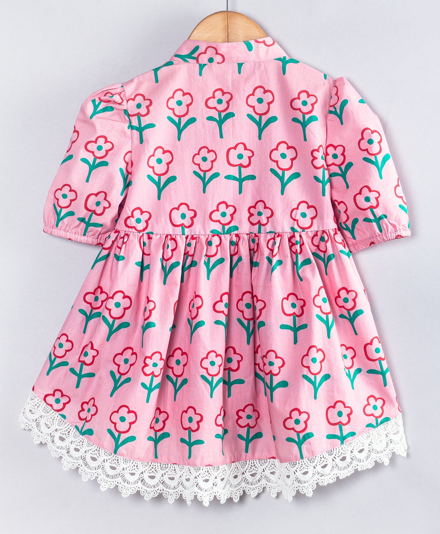 PINK FLOWER TOP WITH LACE AT BOTTOM EDGE