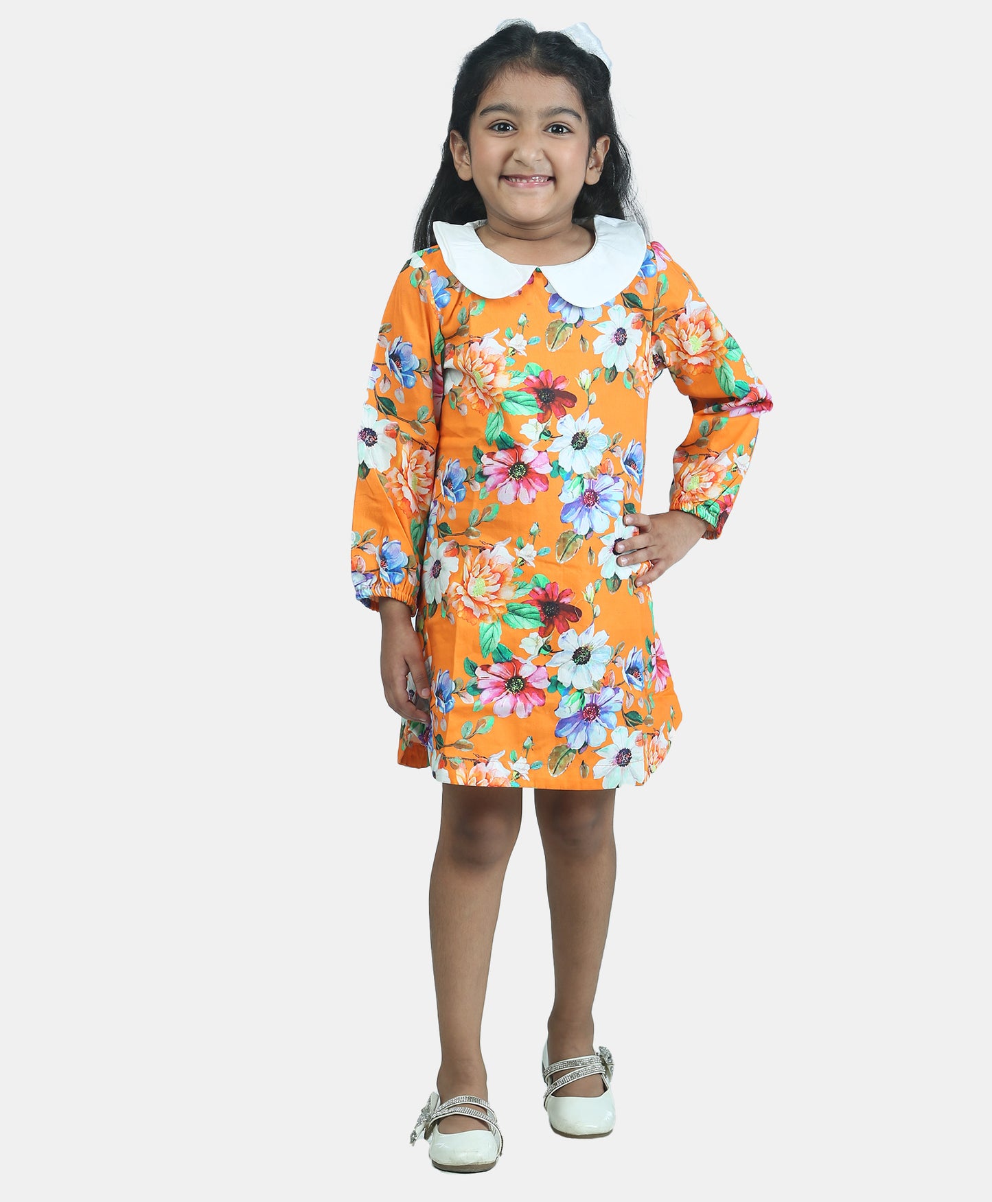 vintage floral dress with contrast collars