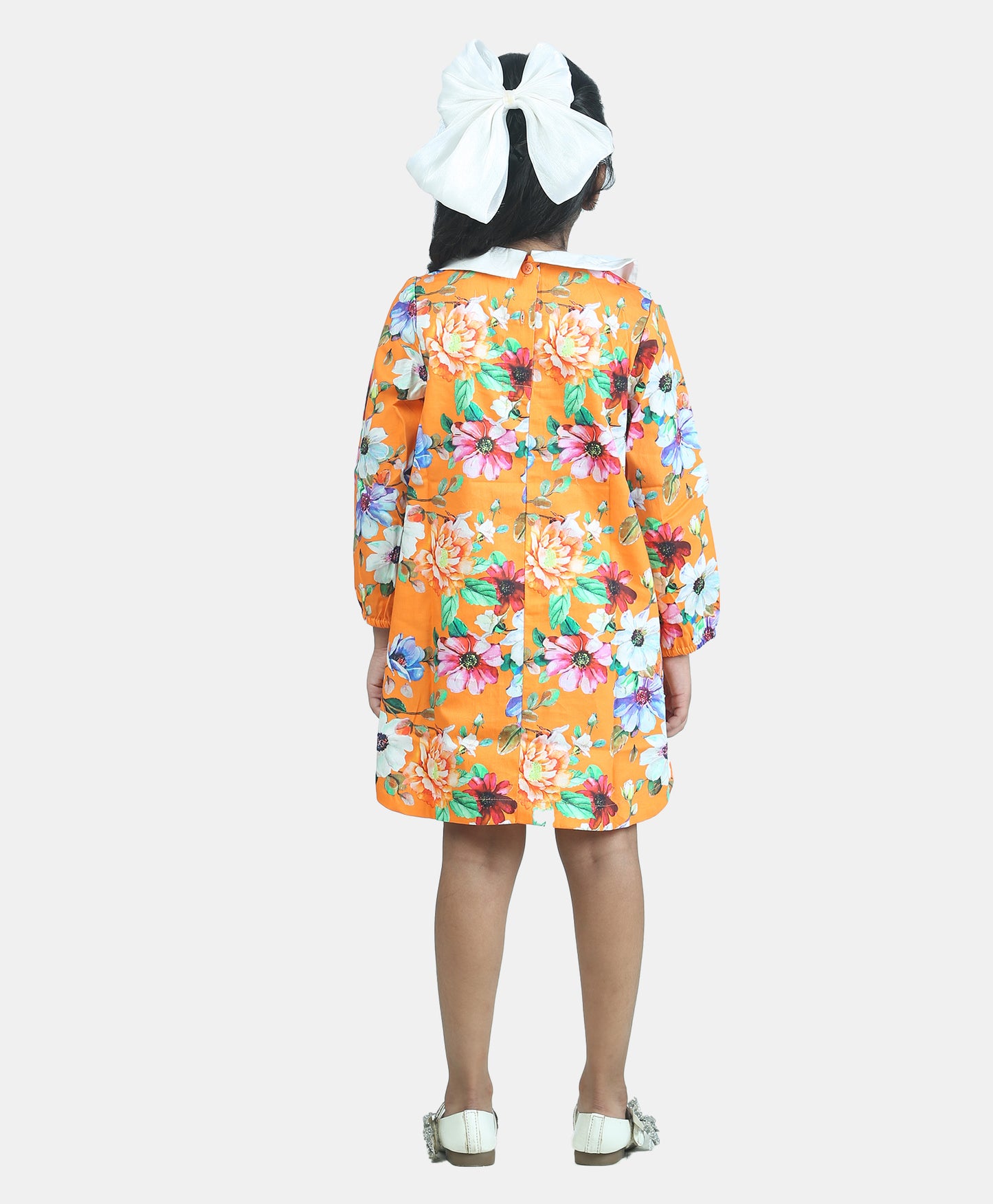 vintage floral dress with contrast collars