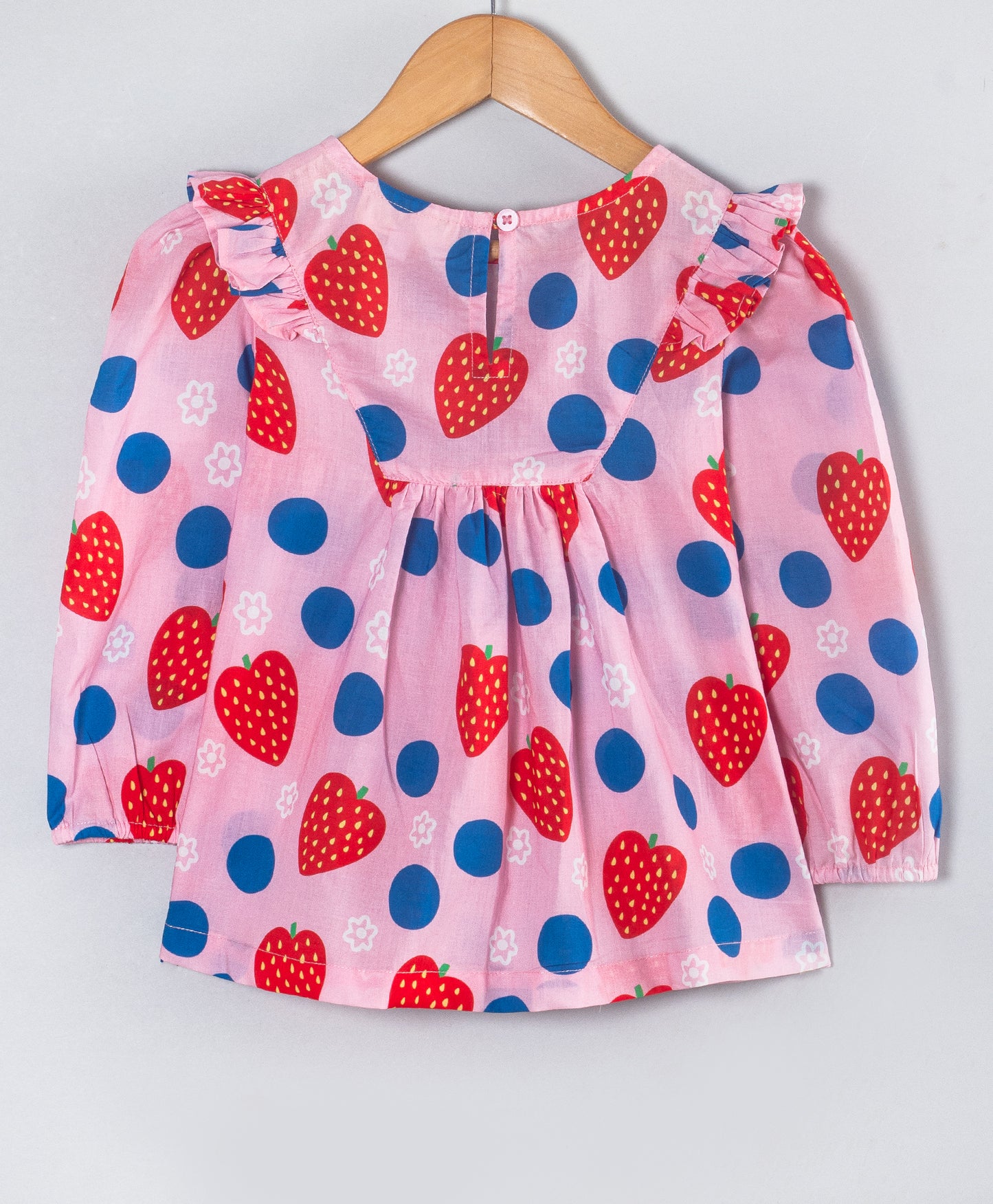 STRAWBERRY PRINT FULL SLEEVES TOP