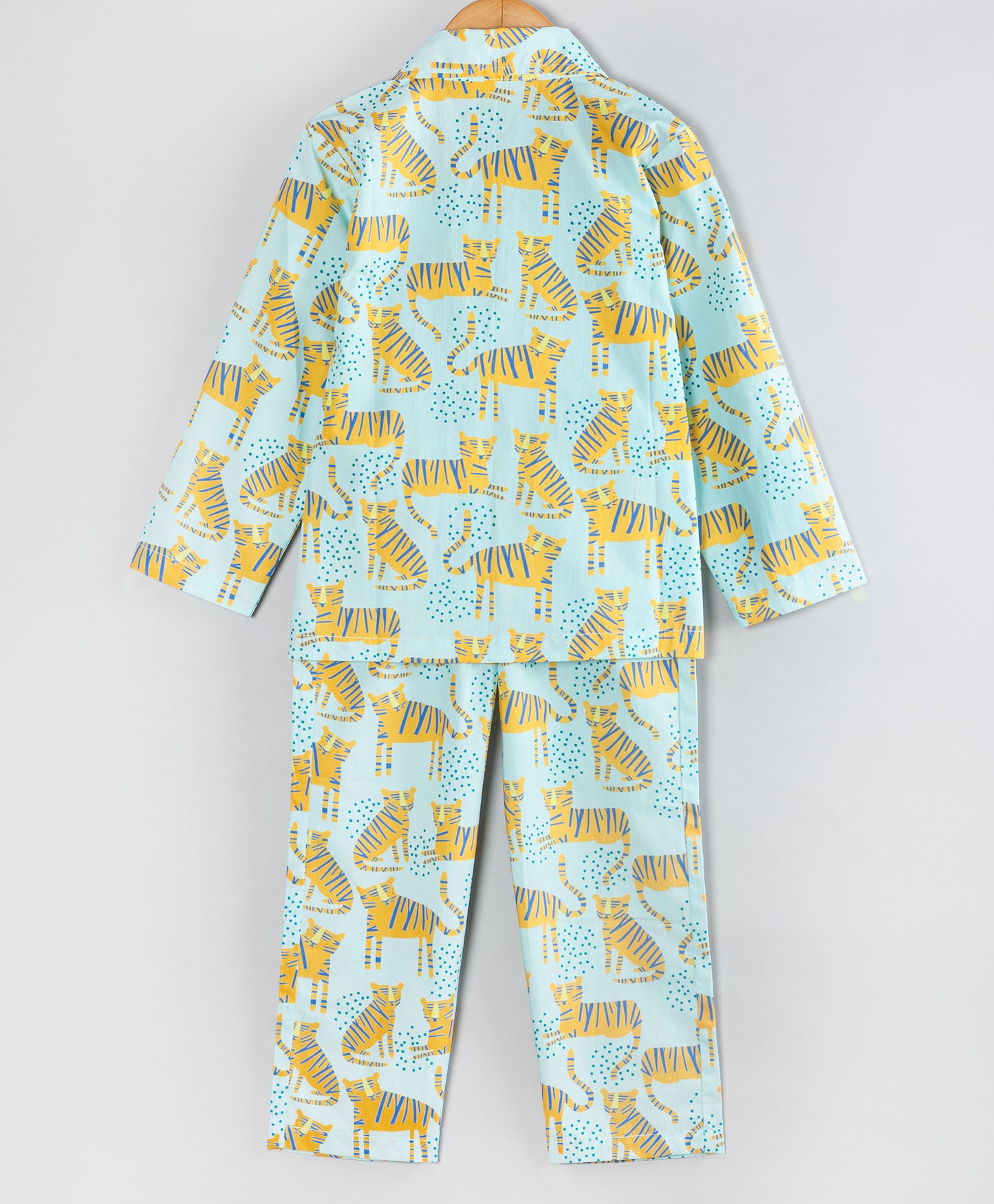 TIGER PRINT NIGHTSUIT