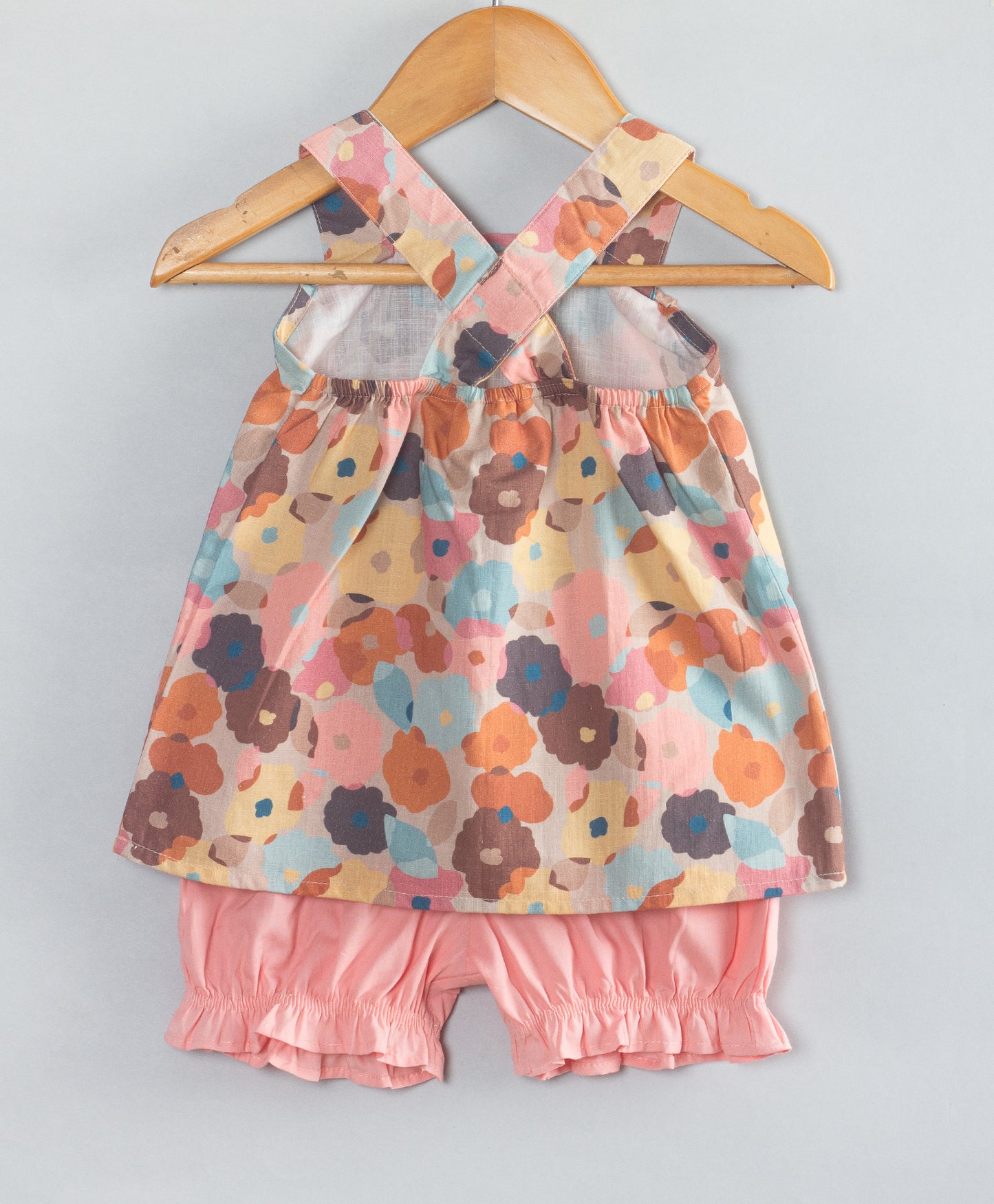 CORAL FLORAL PRINT INFANT SET WITH SHORTS