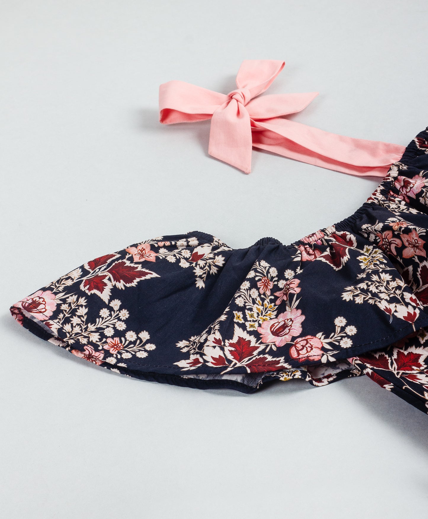 FLOWER PRINT ONE SHOULDER TOP WITH SOLID TIE UP