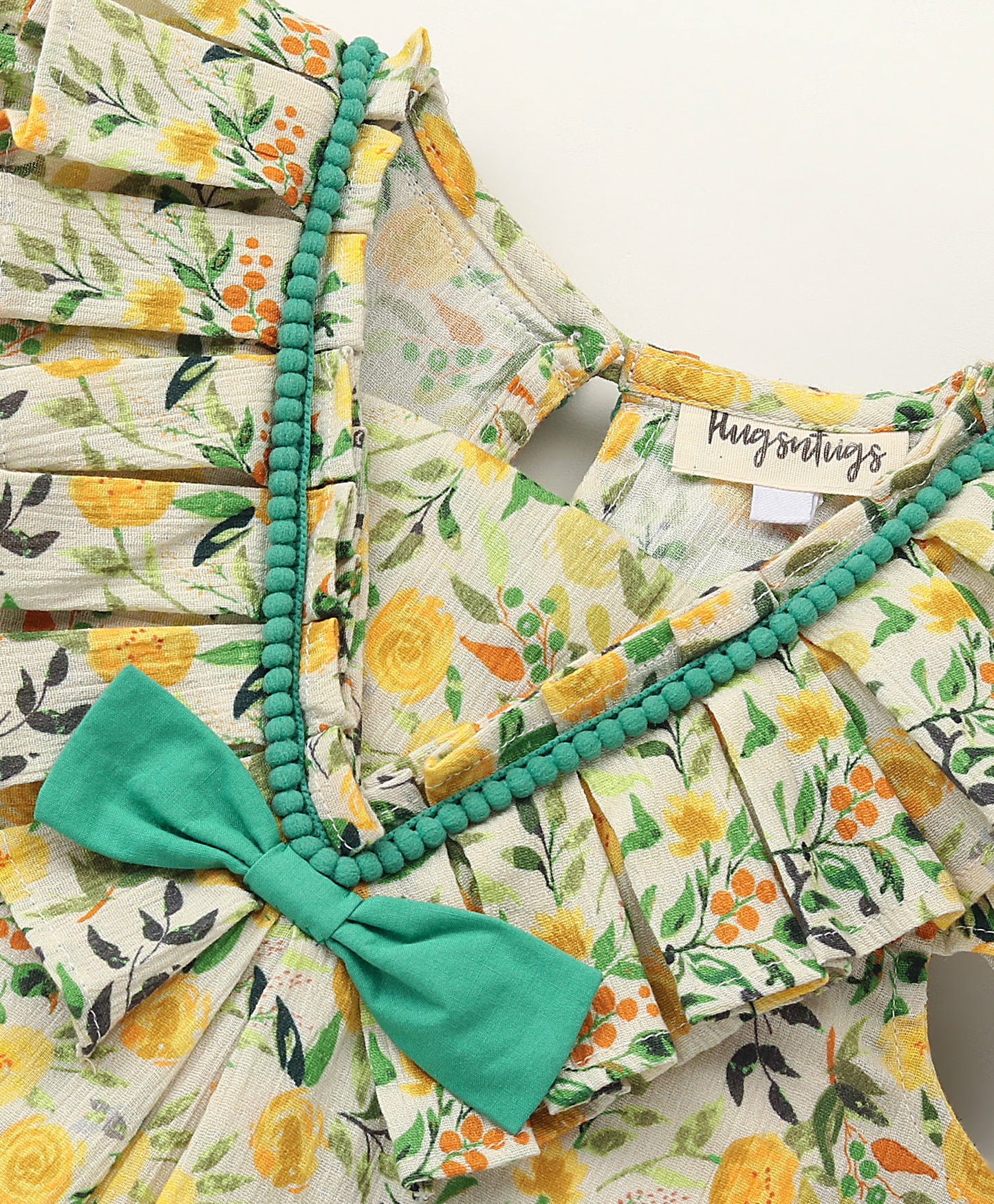Cap Sleeves Seamless Vintage Style Floral Printed With Lace & Frills Along The Yoke Detailed Bow Embellished Top - Yellow
