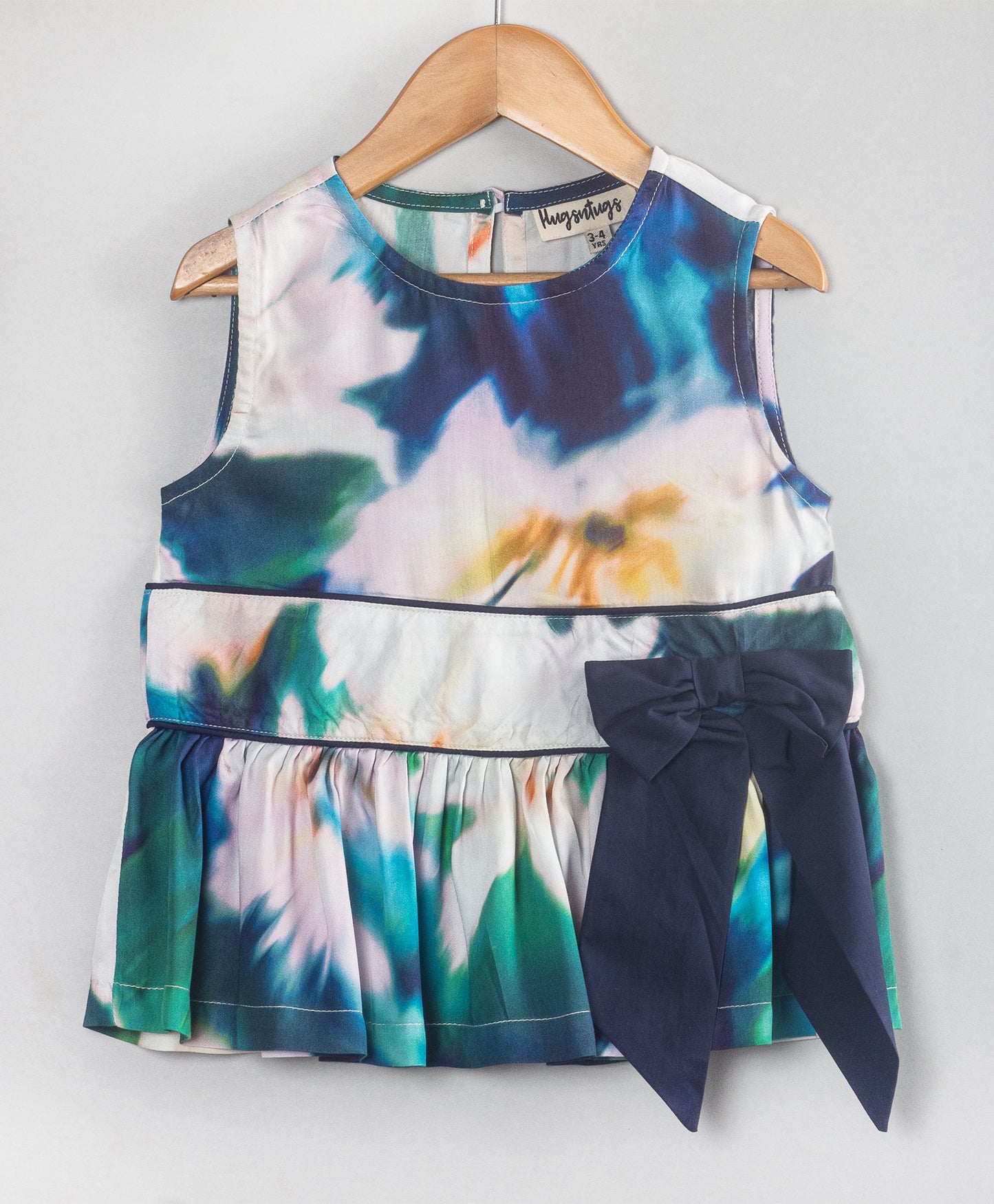 WATER COLOR EFFECT PRINT TOP WITH BOW AT WAIST