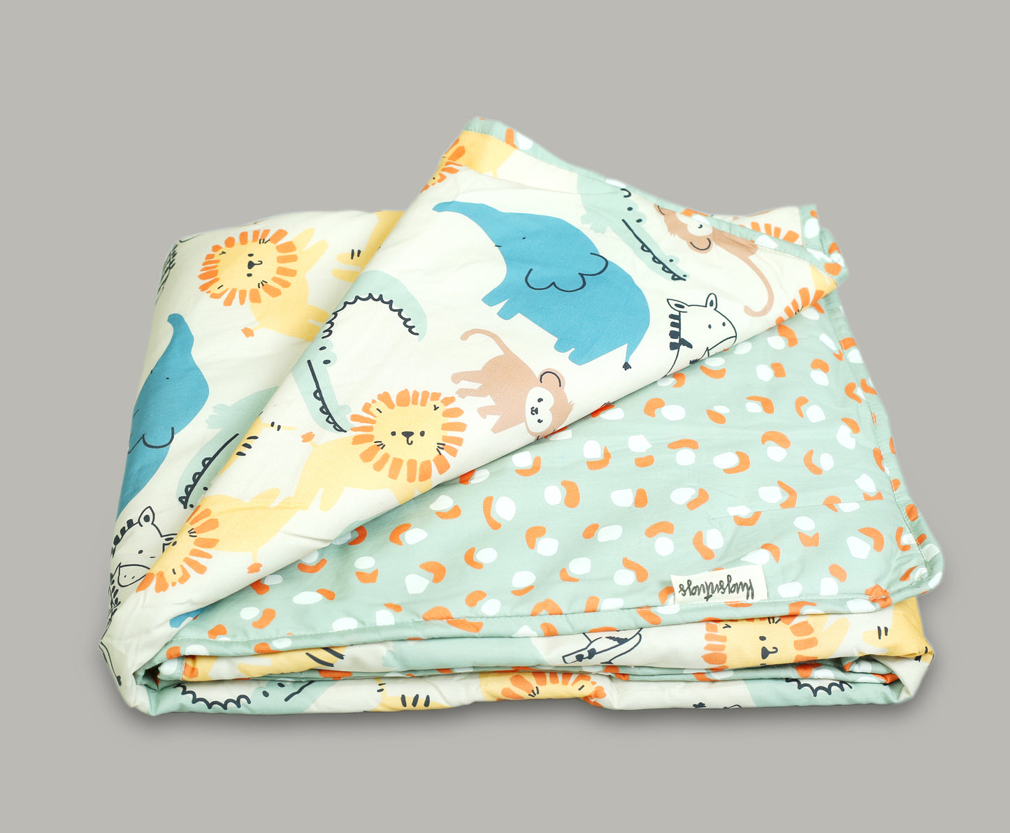 WILD ANIMALS PRINT COT SET