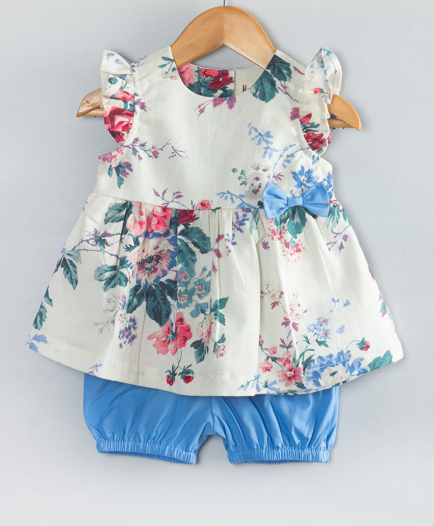 ENGLISH BLUE FLORAL PRINT INFANT SET