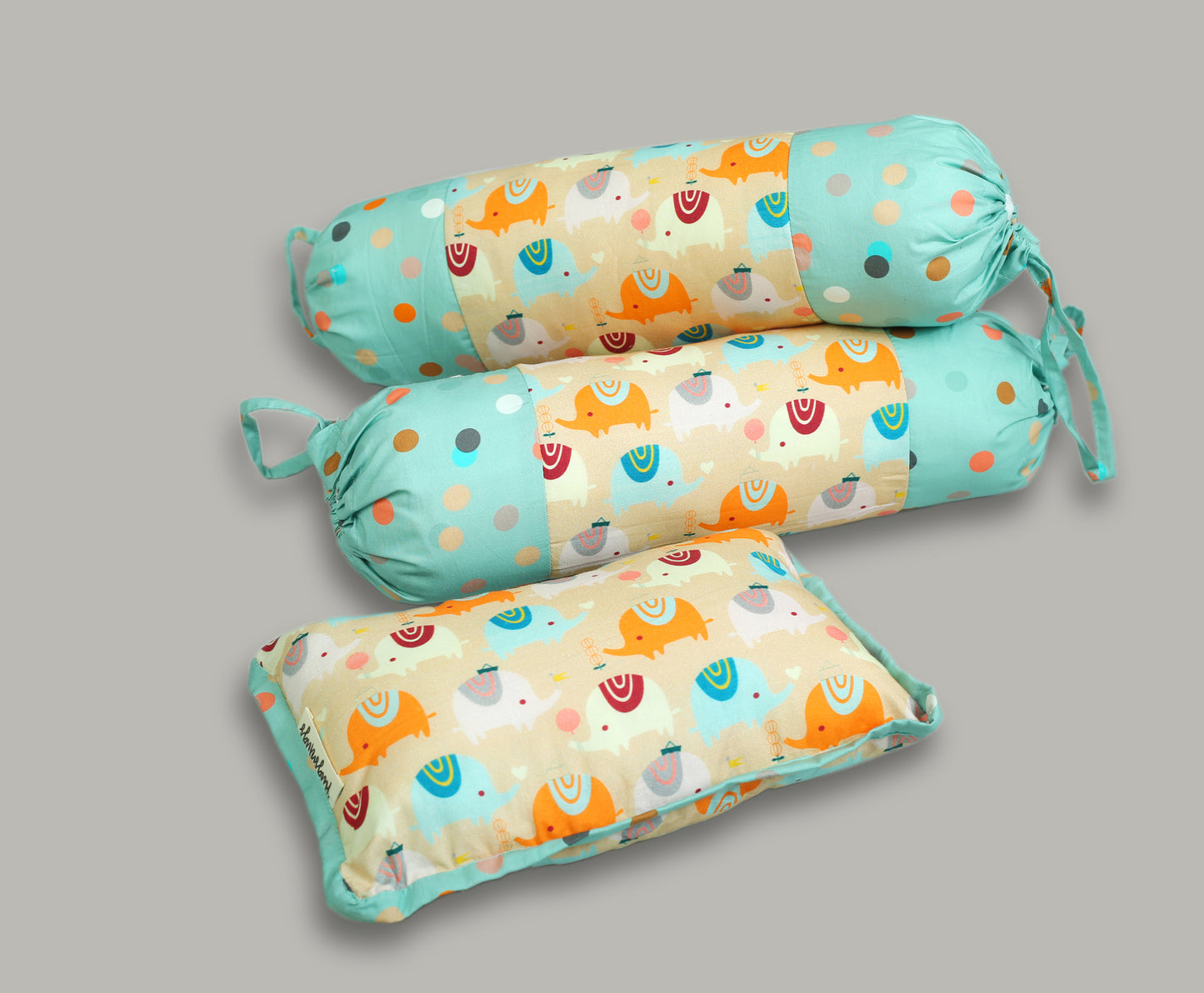ELEPHANT AND DOT PRINT COT SET