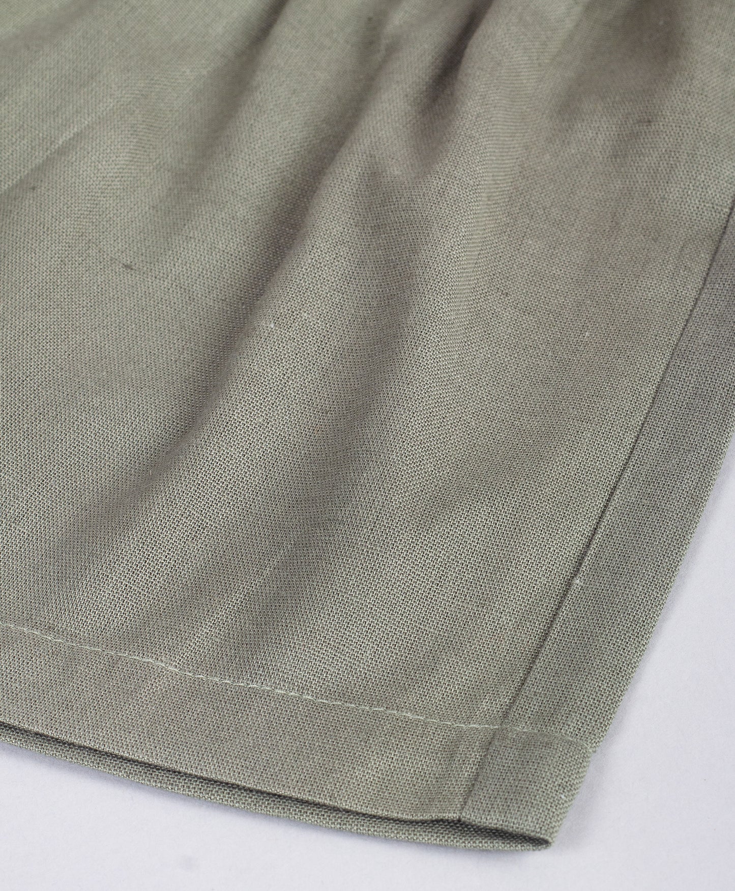 MILITARY GREEN SHORTS