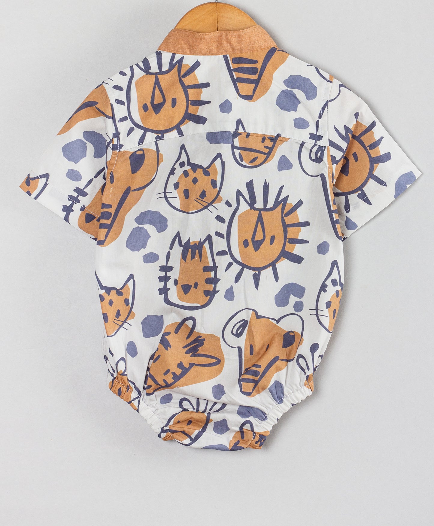 ANIMAL PRINT ONESIE WITH CONTRAST MANDARIN COLLARS