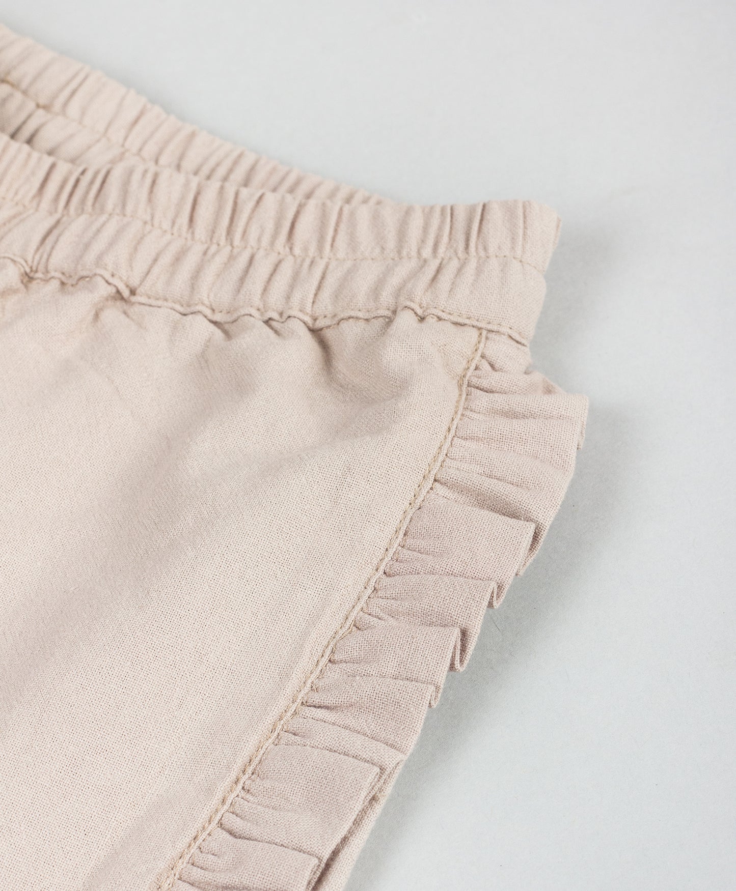 LIGHT BEIGE SHORTS