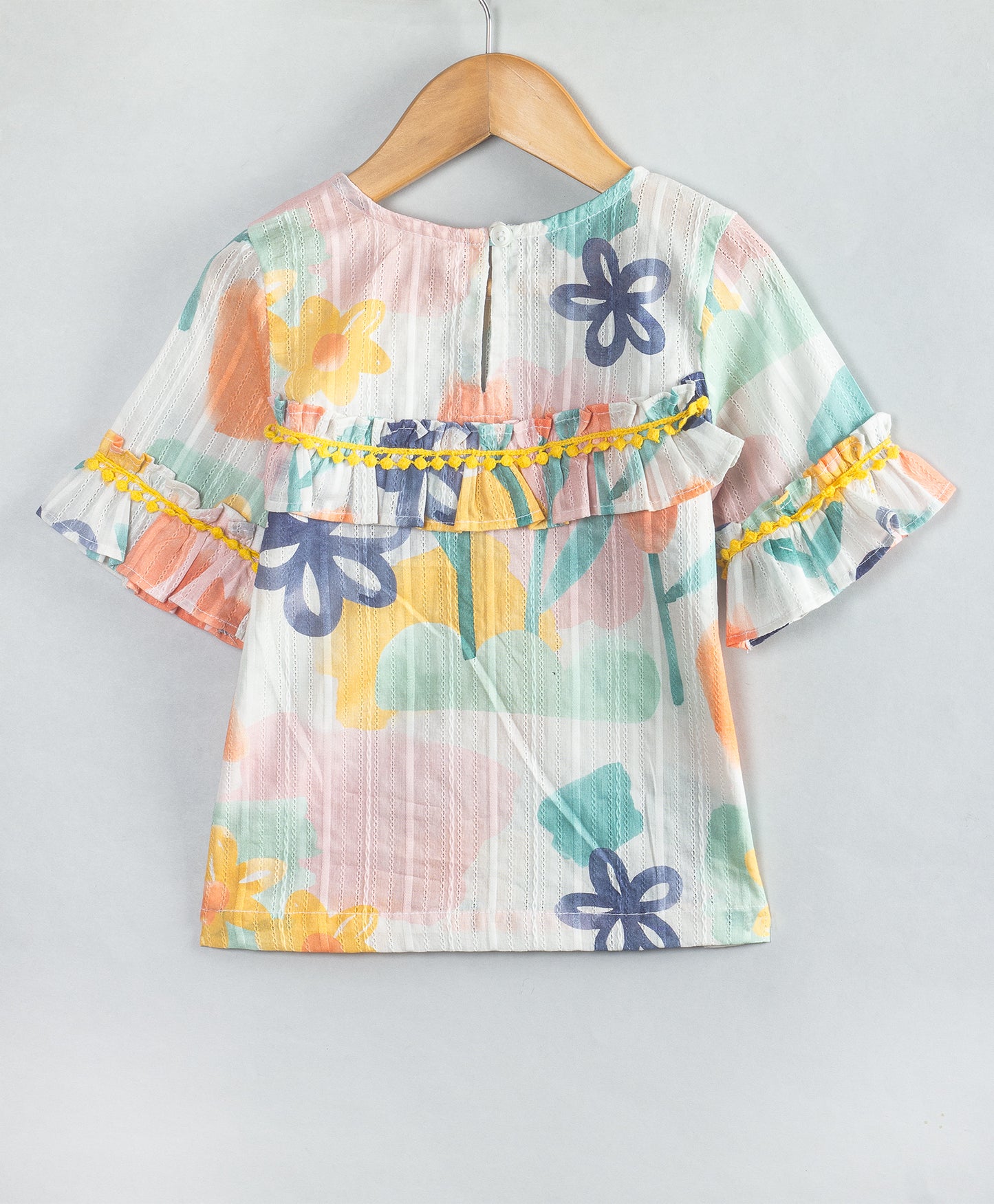 WATER COLOR PRINT DOBBY TOP WITH CONTRAST LACE