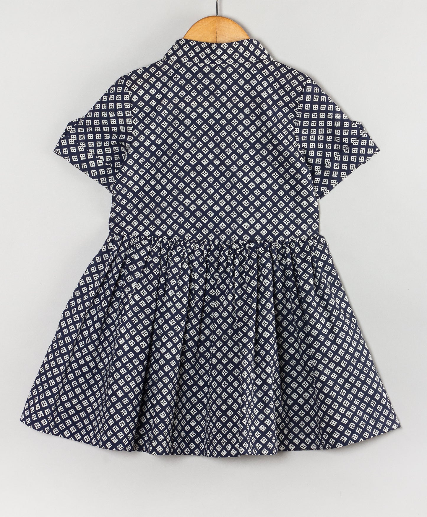 GEOMETRIC PRINT HALD SLEEVES DRESS