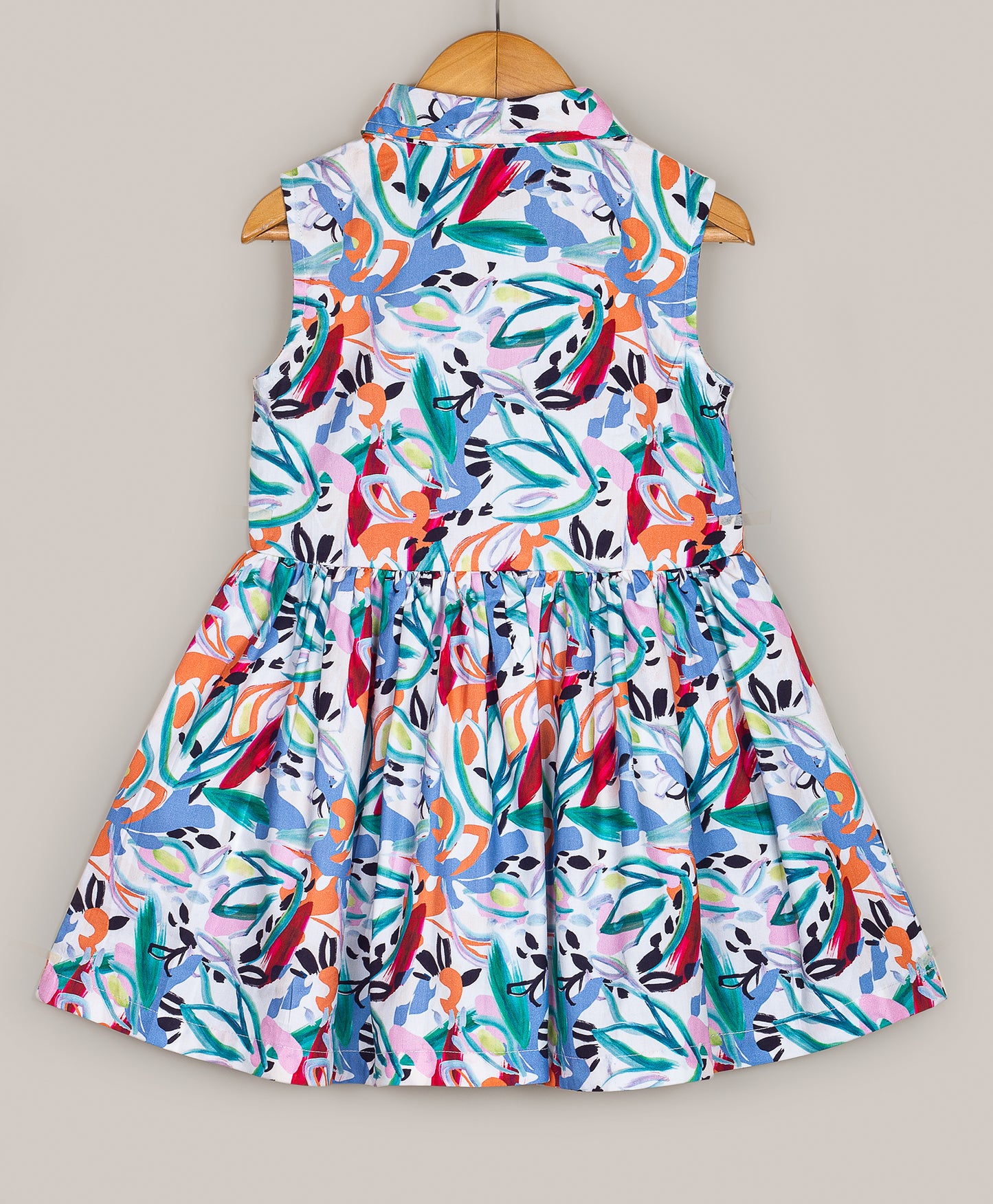 Flower print dress with collars and front button closure