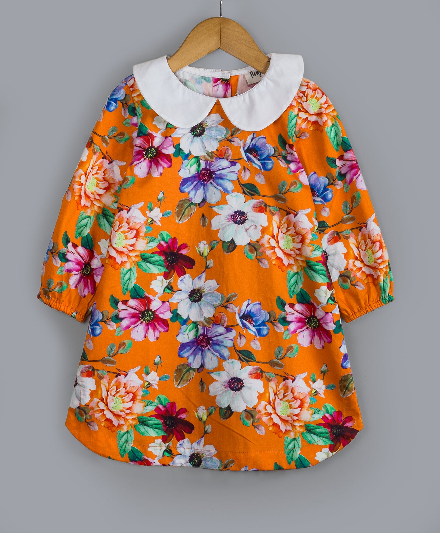 vintage floral dress with contrast collars