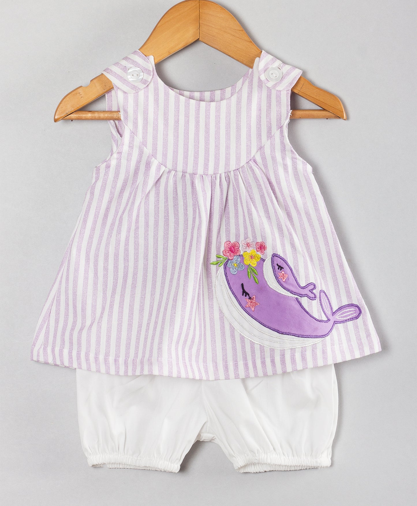 INFANT STRIPE PRINT TOP WITH DOLPHIN PATCHWORK AND SOLID BLOOMER SET