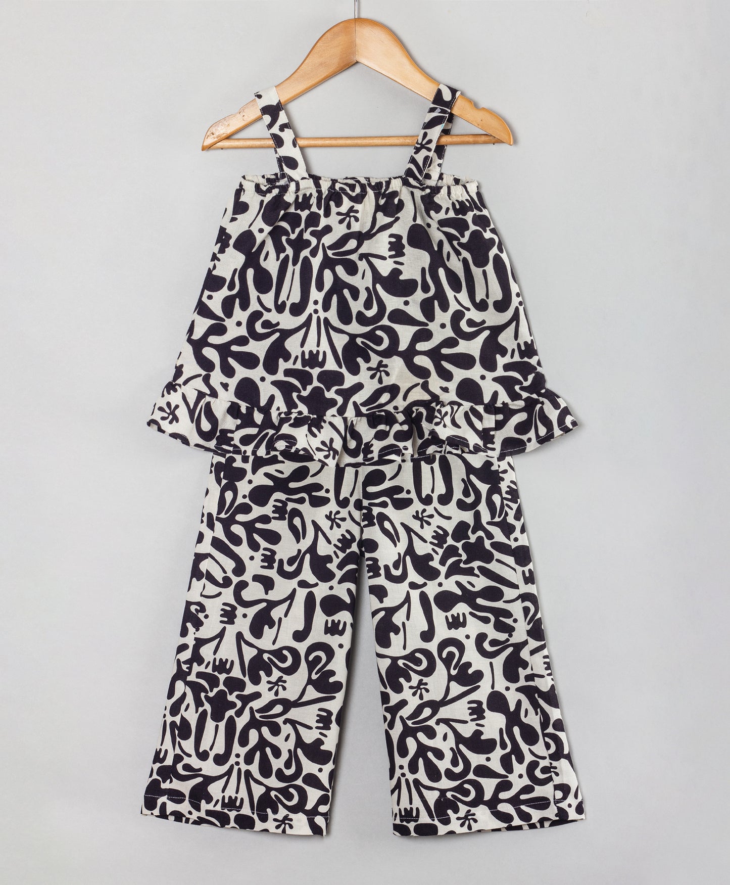 BLACK AND WHITE PRINT COORIDNATED SET