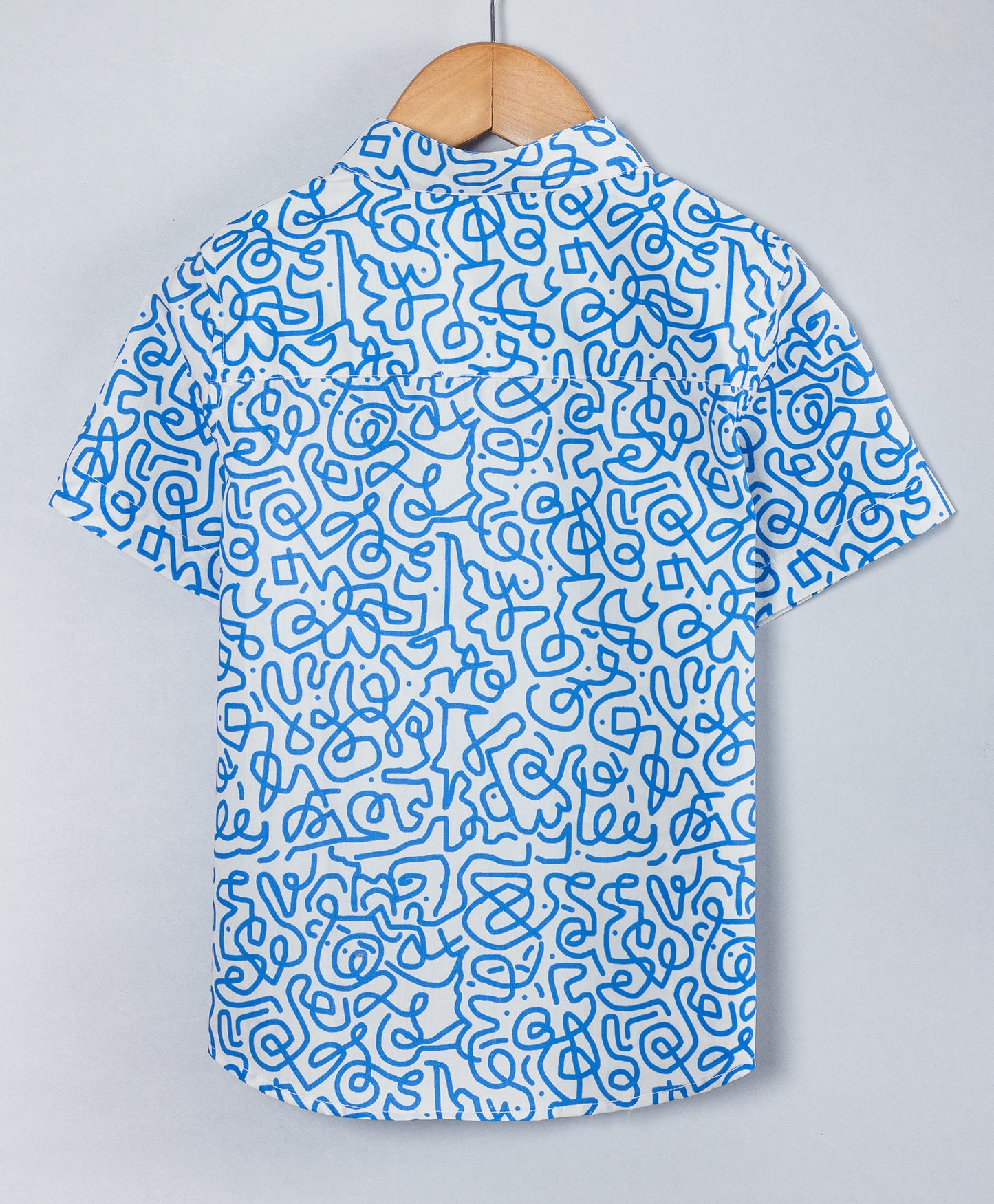 BLUE AND WHITE MAZE PRINT BOYS SHIRT