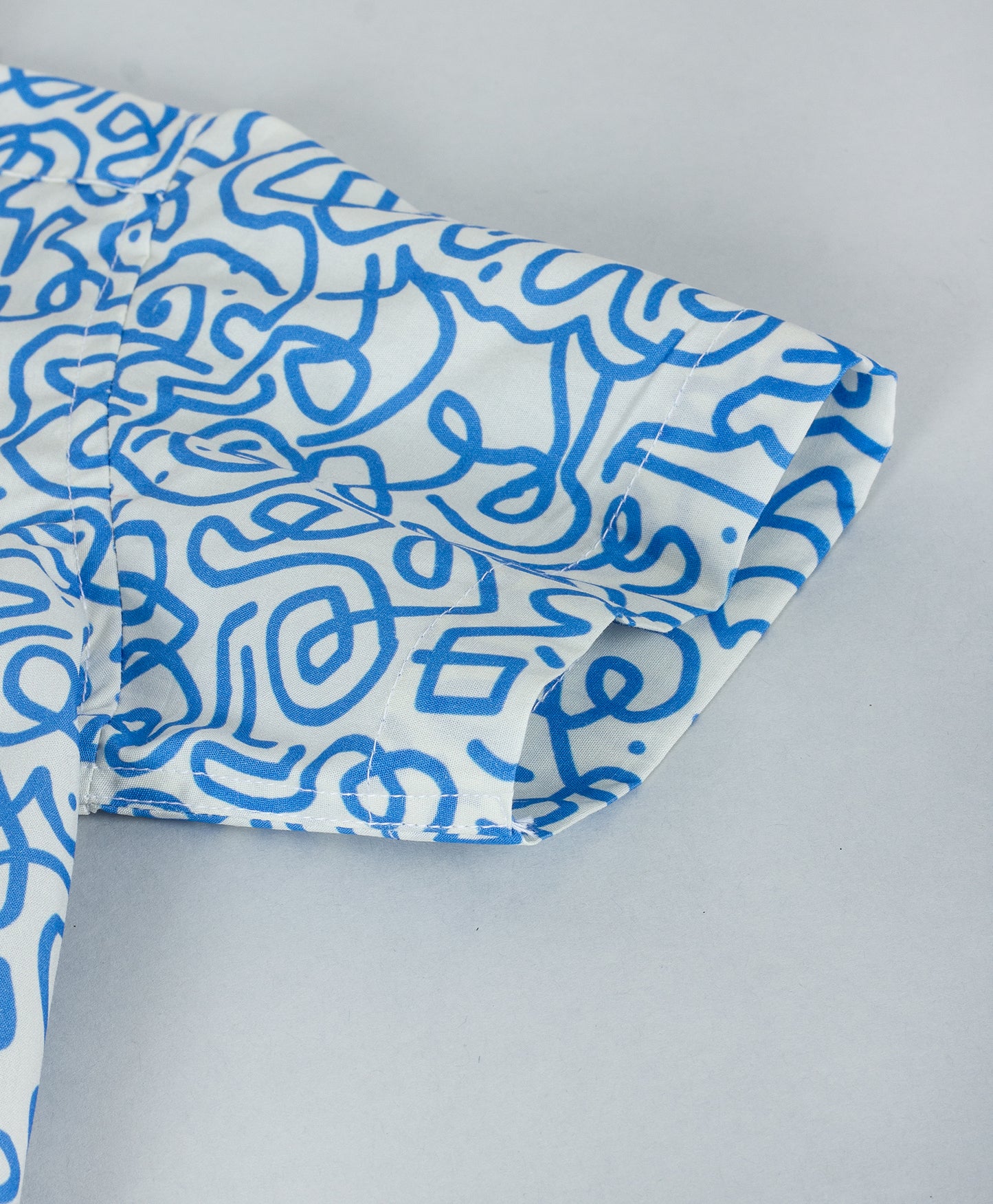 BLUE AND WHITE MAZE PRINT BOYS SHIRT