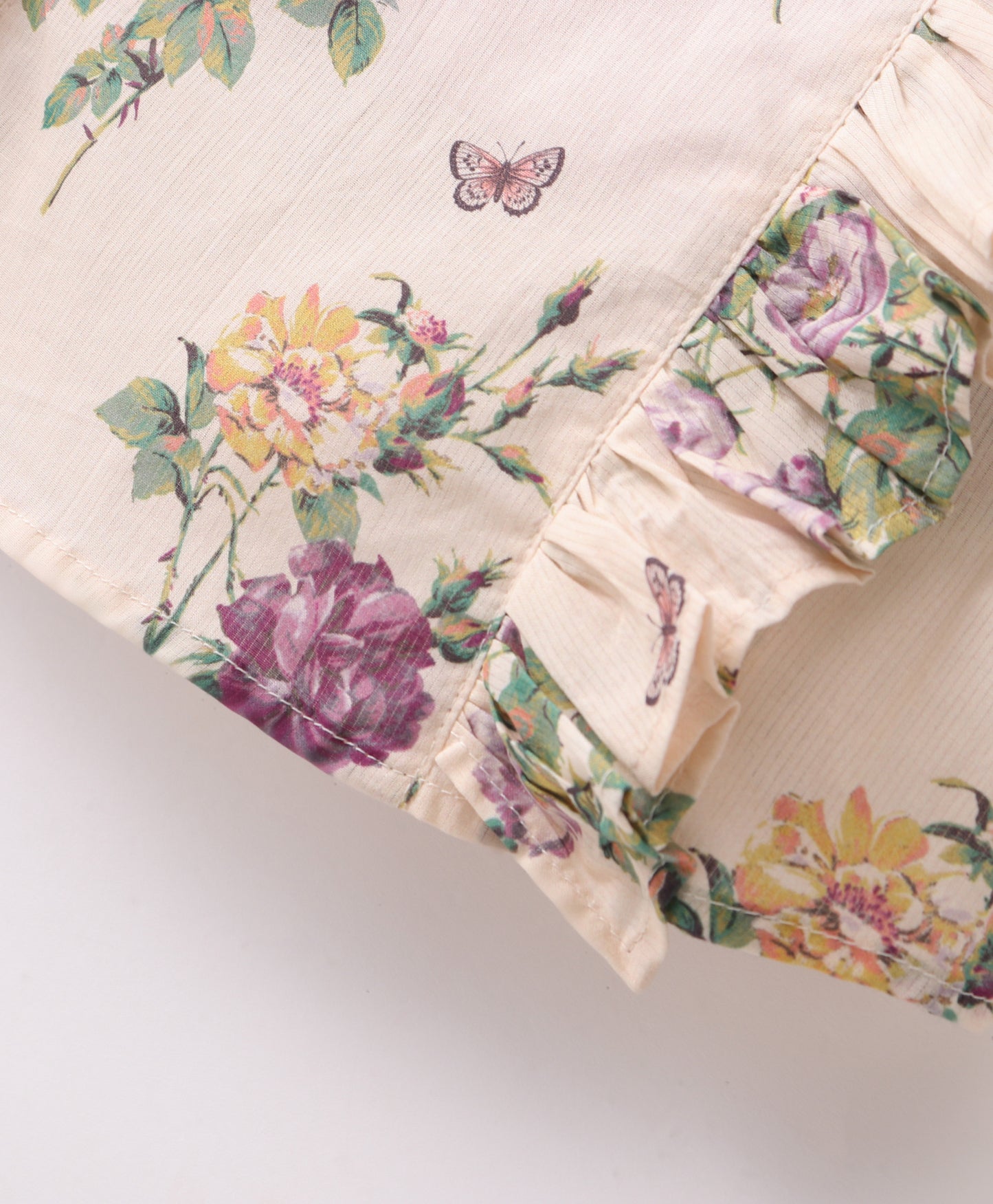 Sleeveless Vintage Wallpaper Style Floral Printed & Frill Detailed Top - Off White