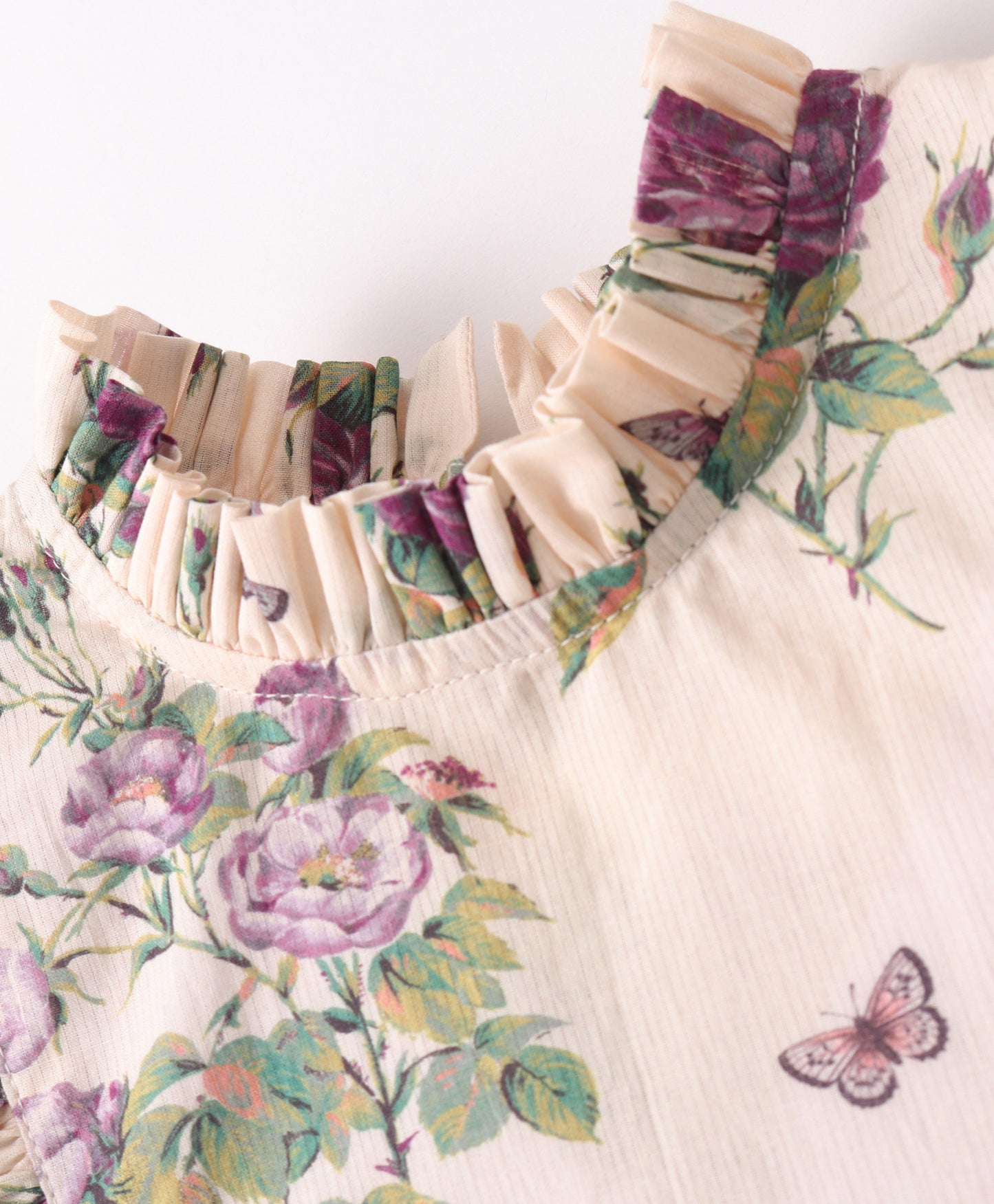 Sleeveless Vintage Wallpaper Style Floral Printed & Frill Detailed Top - Off White