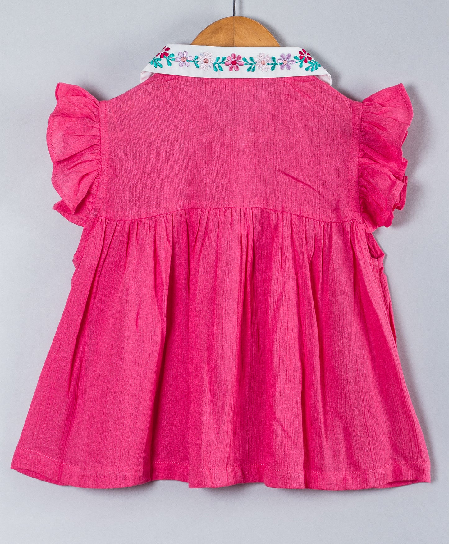 HOT PINK TOP WITH CONTRAST COLLAR WITH EMBROIDERY