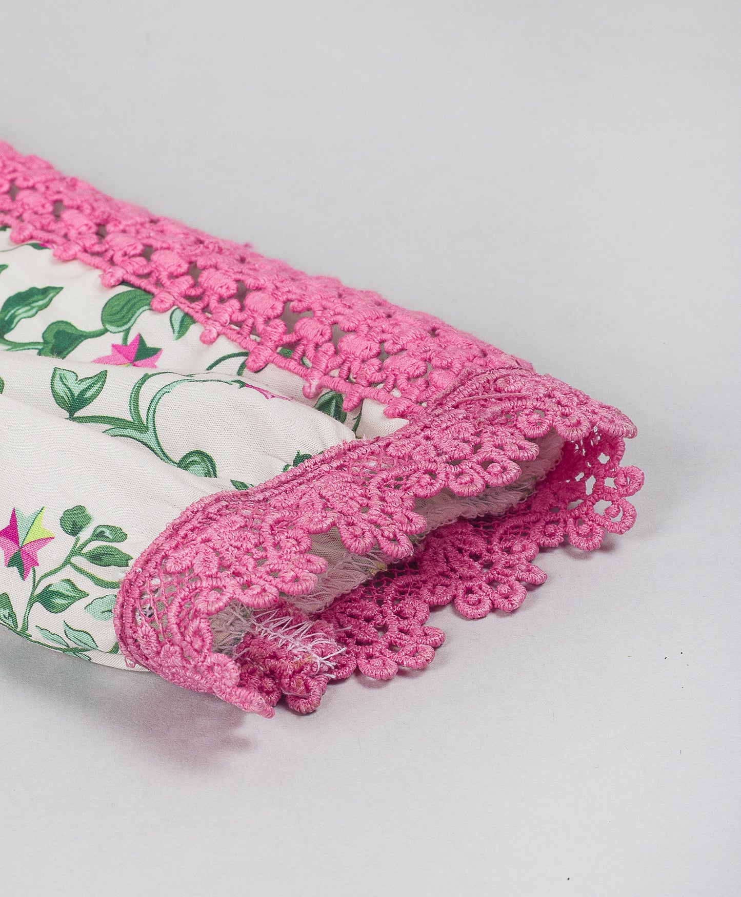 WHITE AND PINK FLORAL PRINT TOP WITH MATCHING LACE TOP APPLIED ON SLEEVES