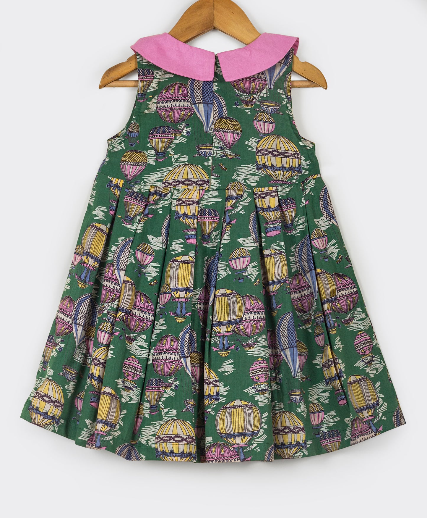 Green hot air balloon dress with contrast collar