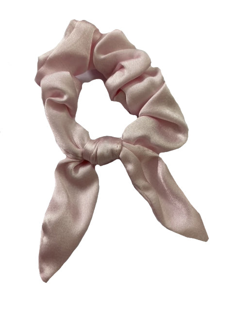 LIGHT PINK SCRUNCHIE