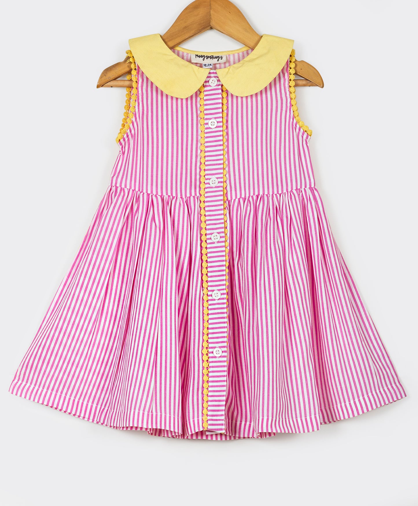 Stripe print dress with contrast collars