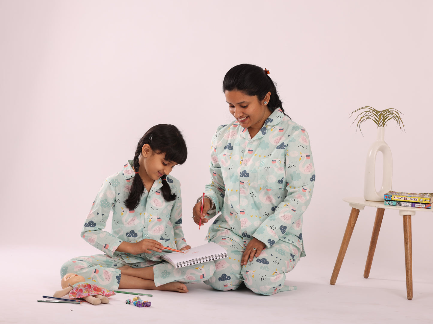 SWAN AND CLOUD PRINT NIGHTSUIT