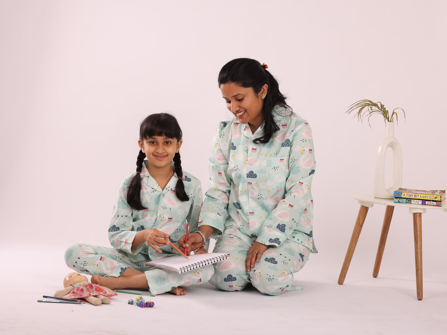 SWAN AND CLOUD PRINT NIGHTSUIT