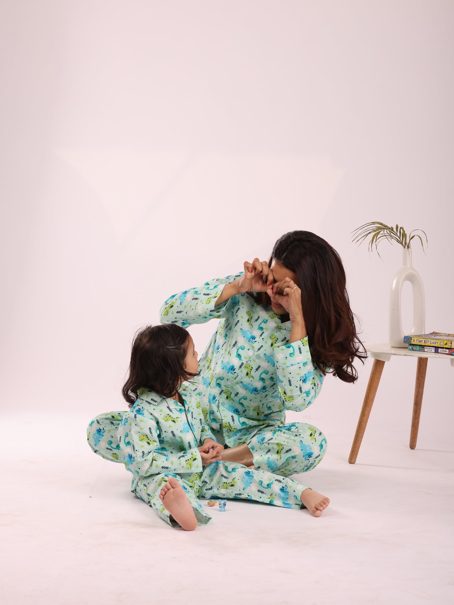 DINO PRINT MOM NIGHTSUIT