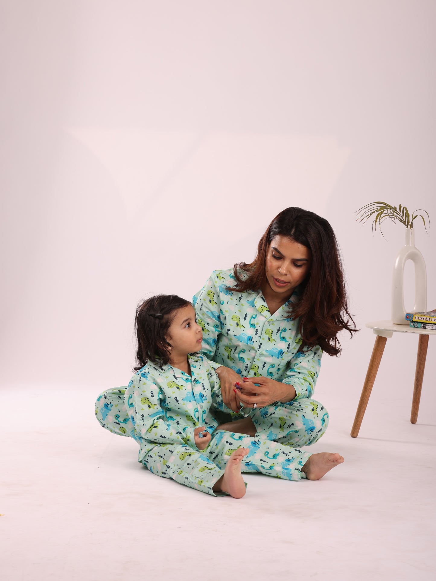 DINO PRINT MOM NIGHTSUIT