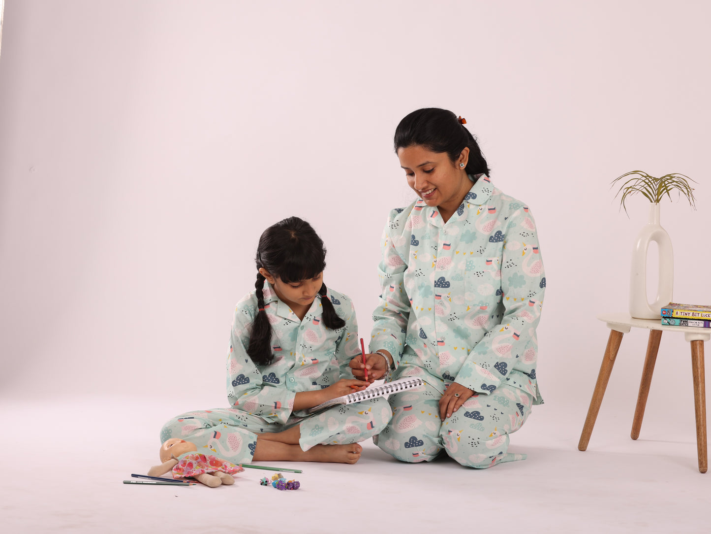 SWAN AND CLOUD PRINT NIGHTSUIT