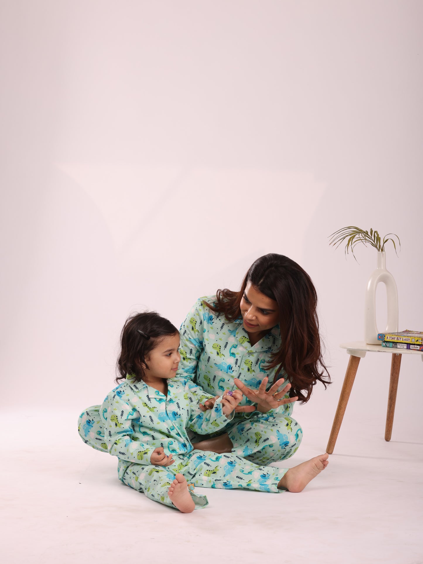 DINO PRINT MOM NIGHTSUIT
