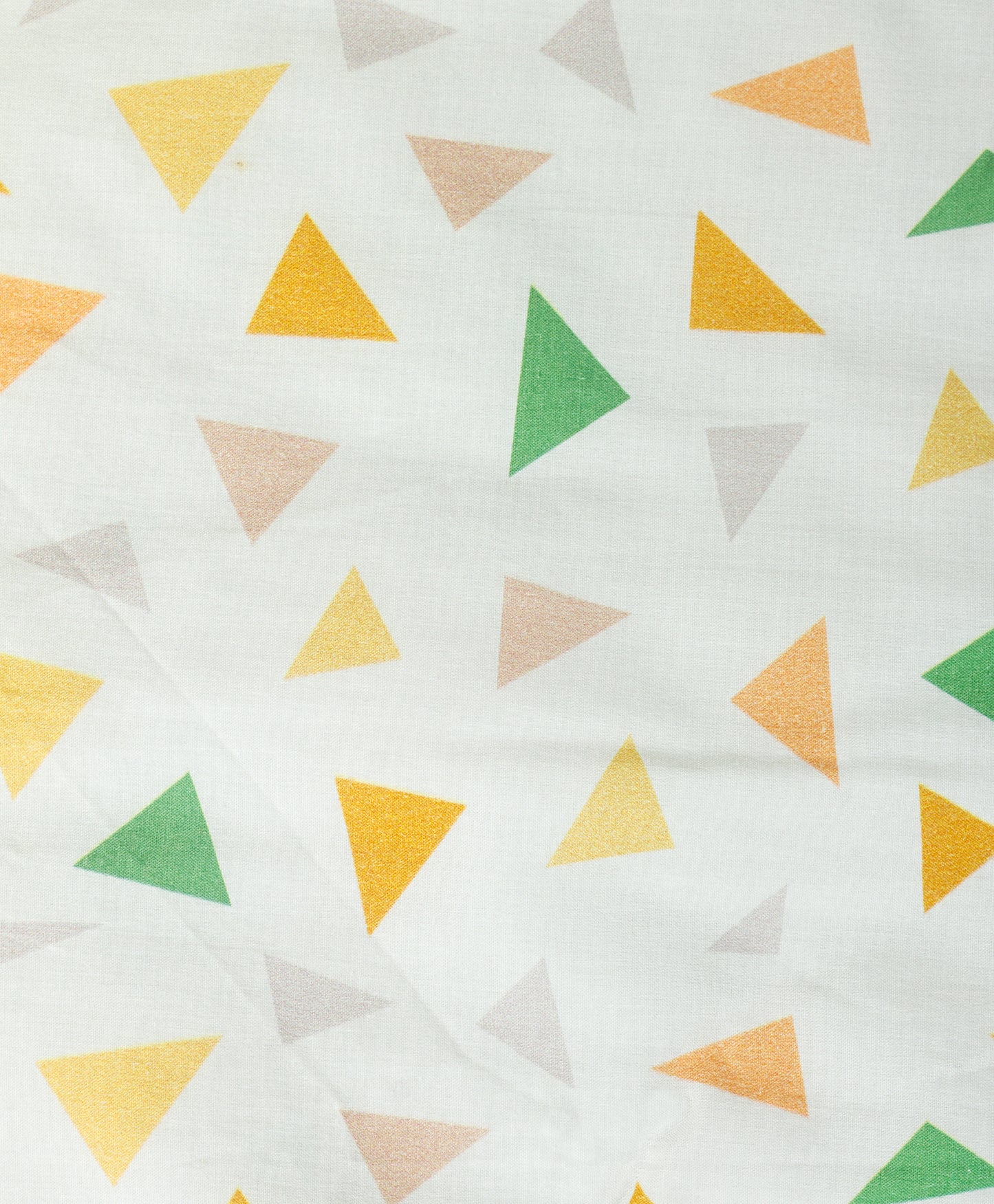 multi triangle print cot sheet