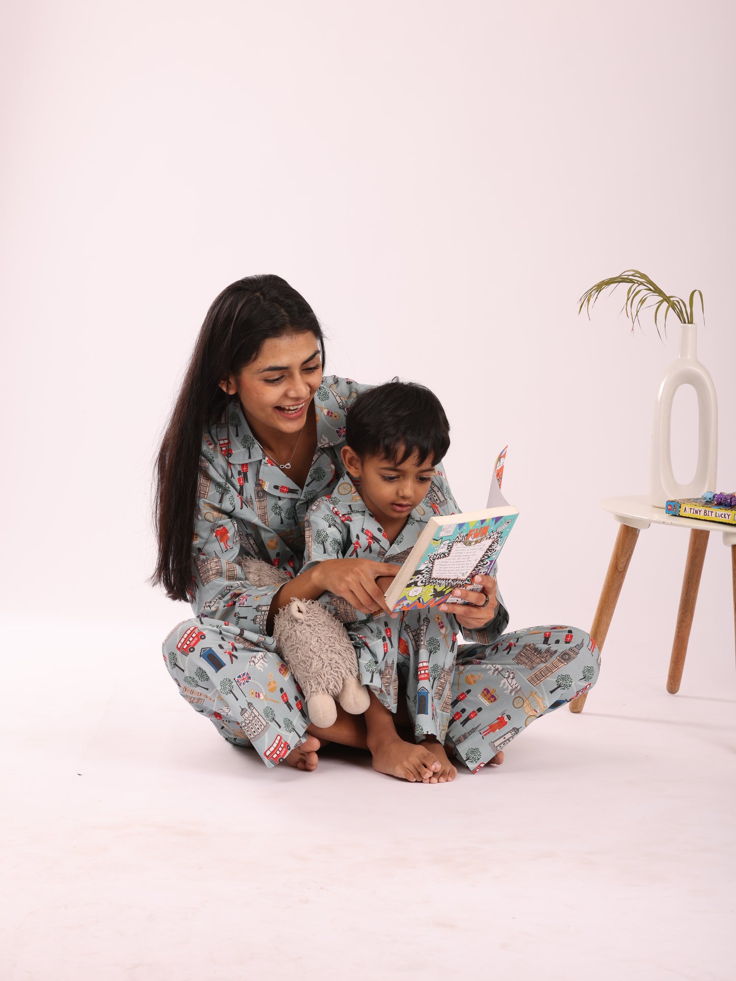 LONDON PRINT NIGHTSUIT