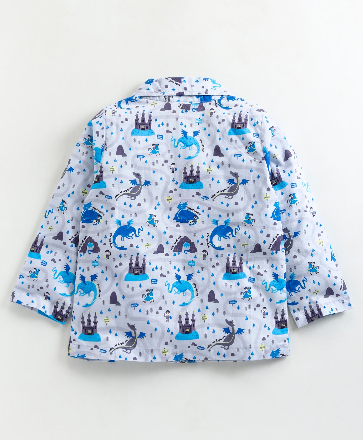 DRAGON AND CASTLE PRINT NIGHTSUIT