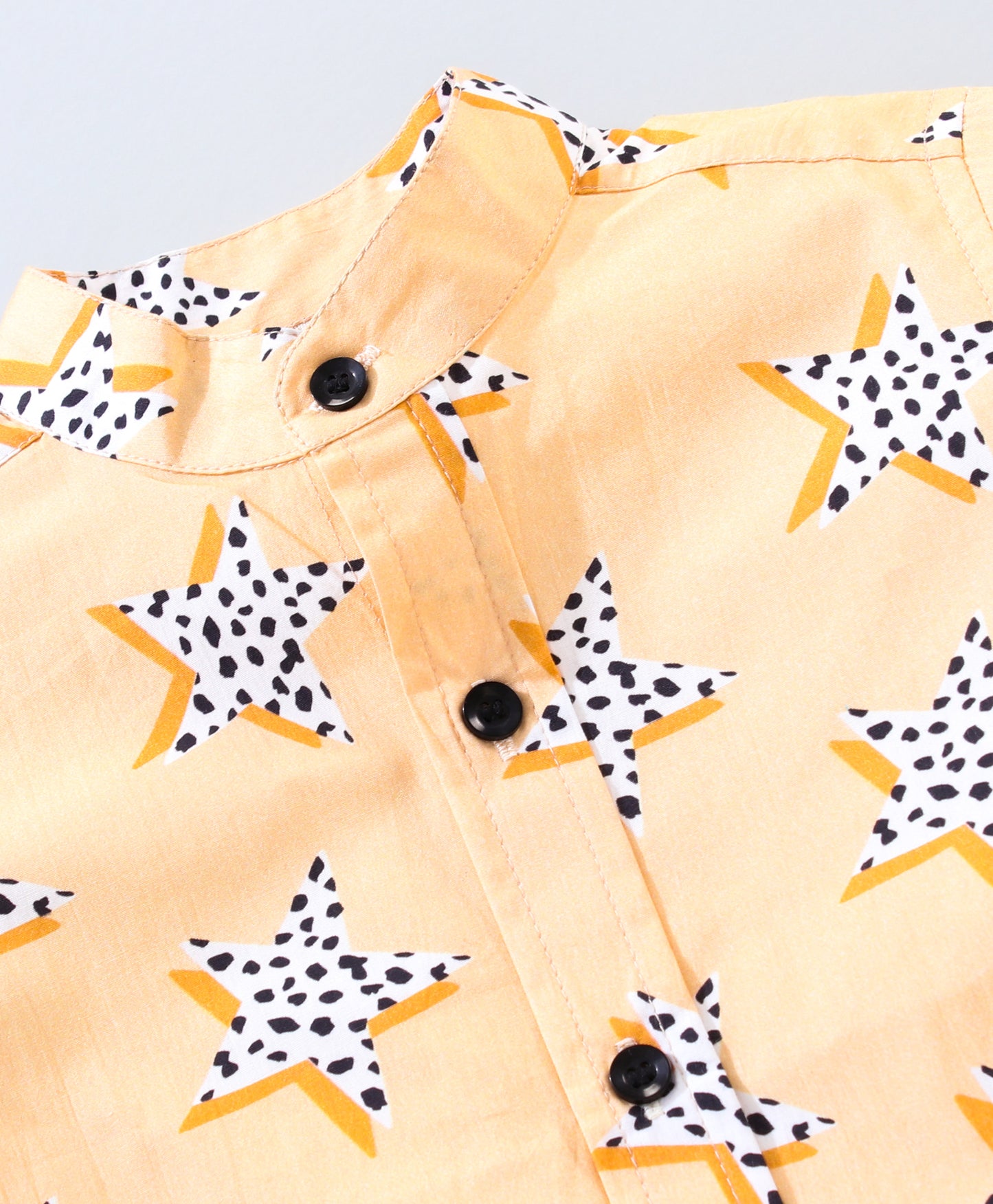Half Sleeves Star Print Shirt - Peach