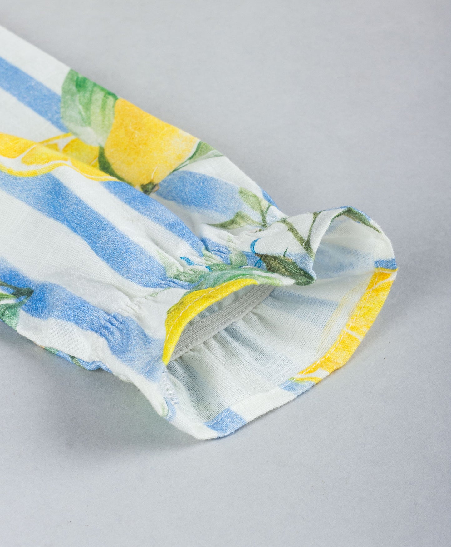 STRIPED LEMON PRINT TOP