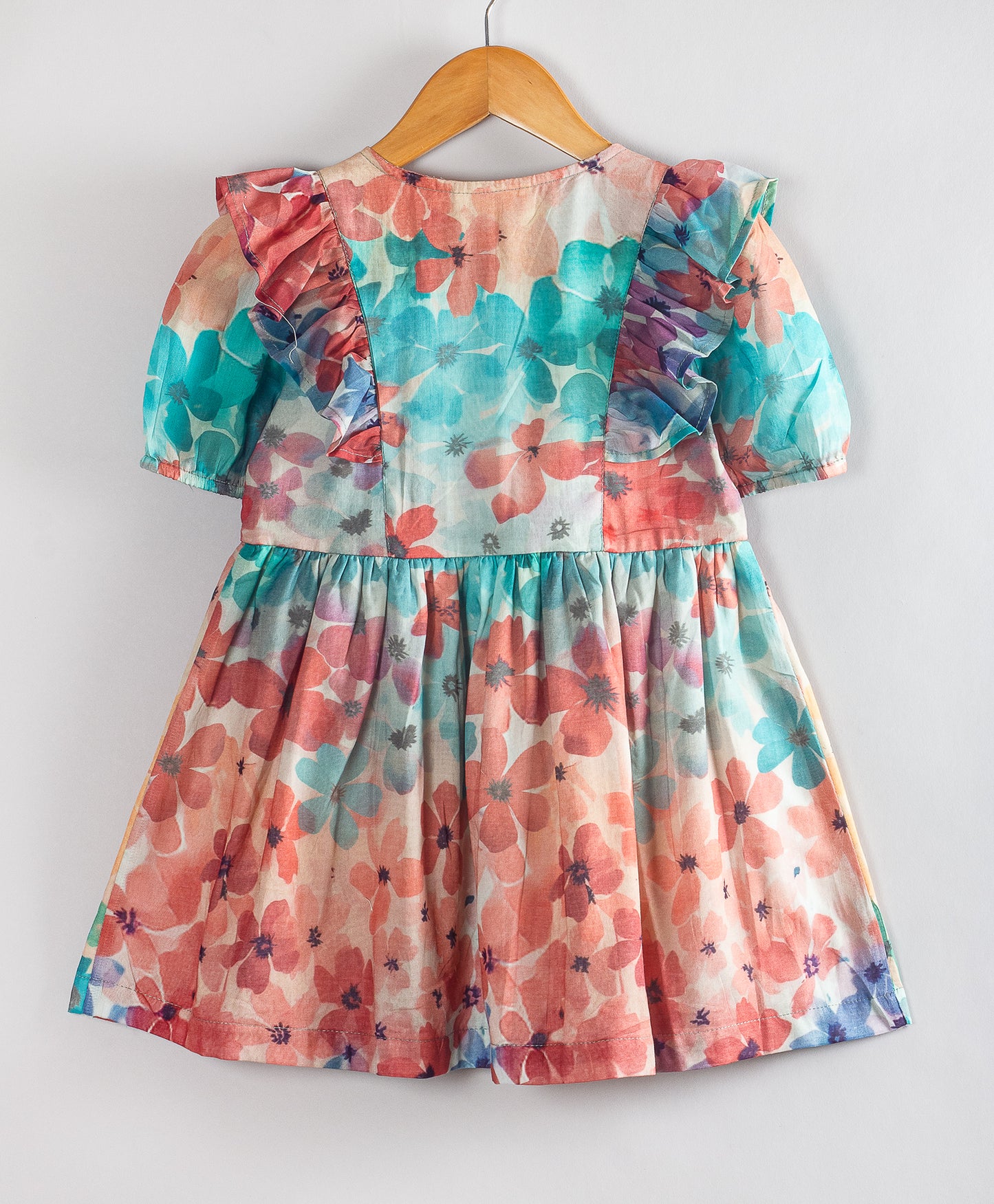 WATERCOLOR DRESS WITH SIDE BUTTONS