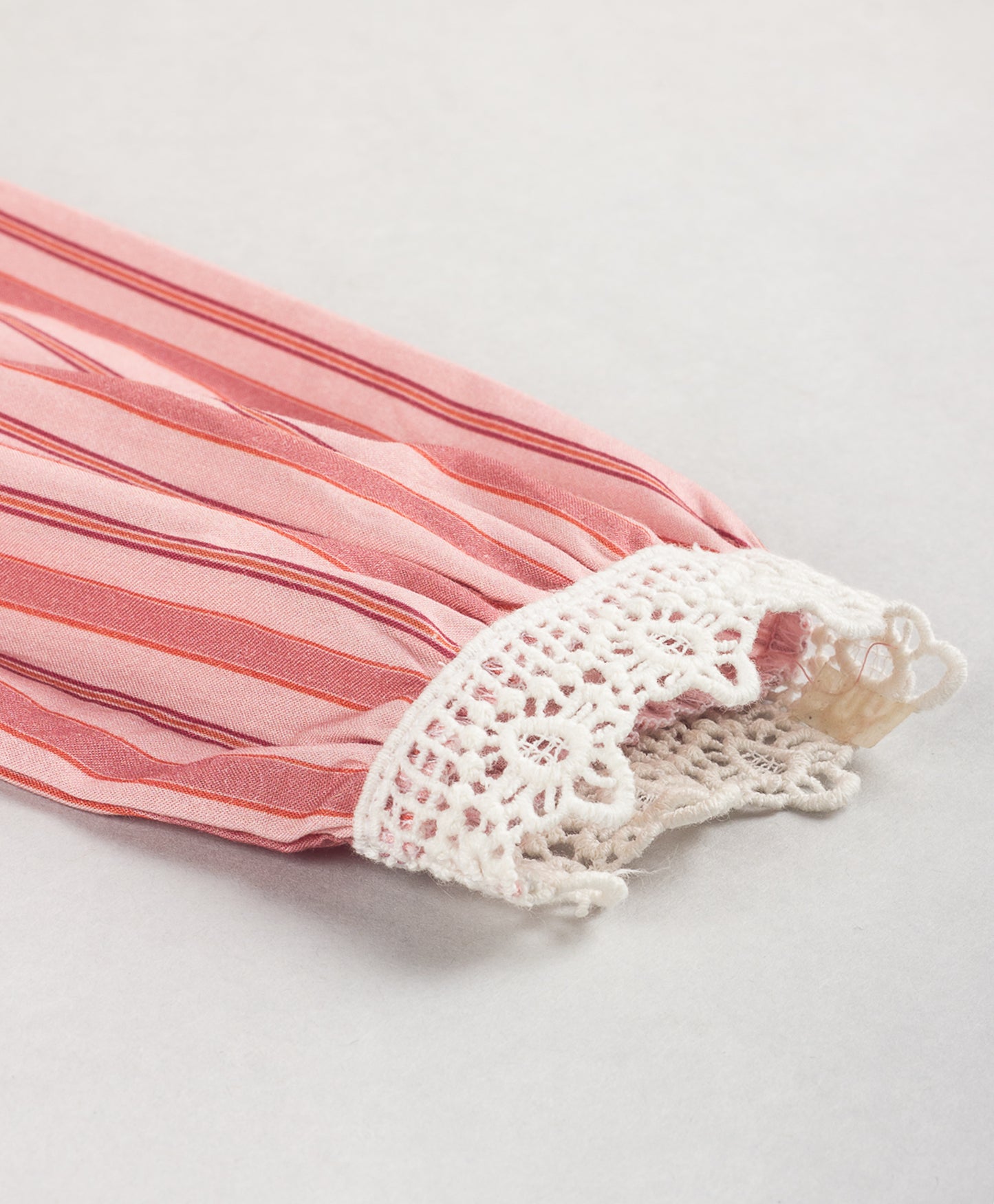 STRIPE PRINT SHIRT WITH CONTRAST LACE TRIM DETAILS