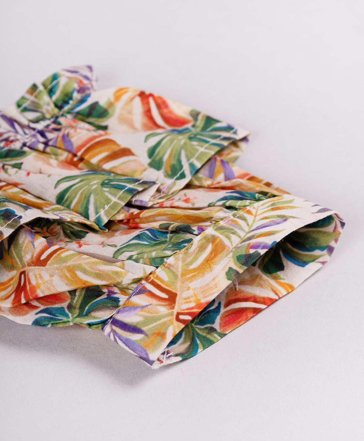 TROPICAL PRINT COLD SHOULDER TOP