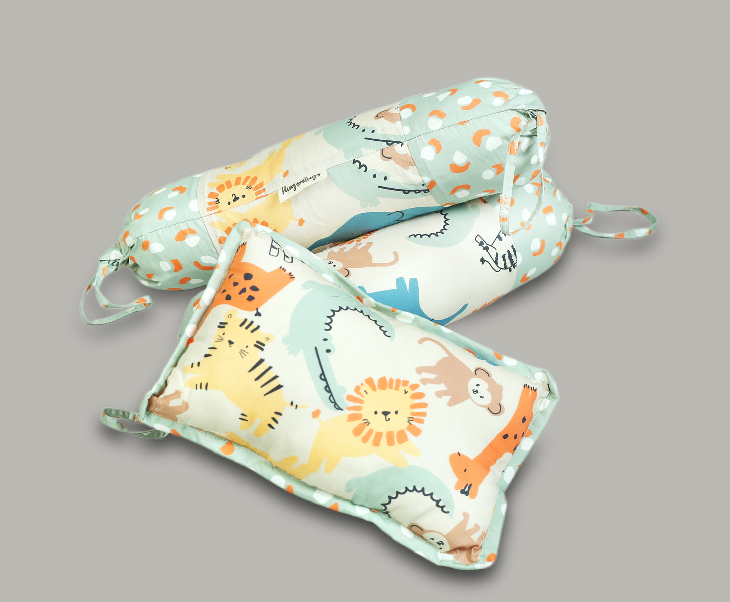 WILD ANIMALS PRINT COT SET