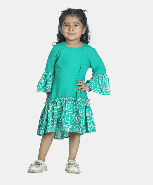 GREEN BELL SLEEVES DRESS WITH PRINTED FRILL AT BOTTOM