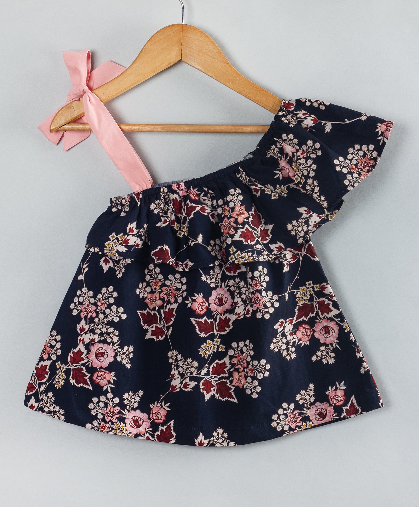 FLOWER PRINT ONE SHOULDER TOP WITH SOLID TIE UP