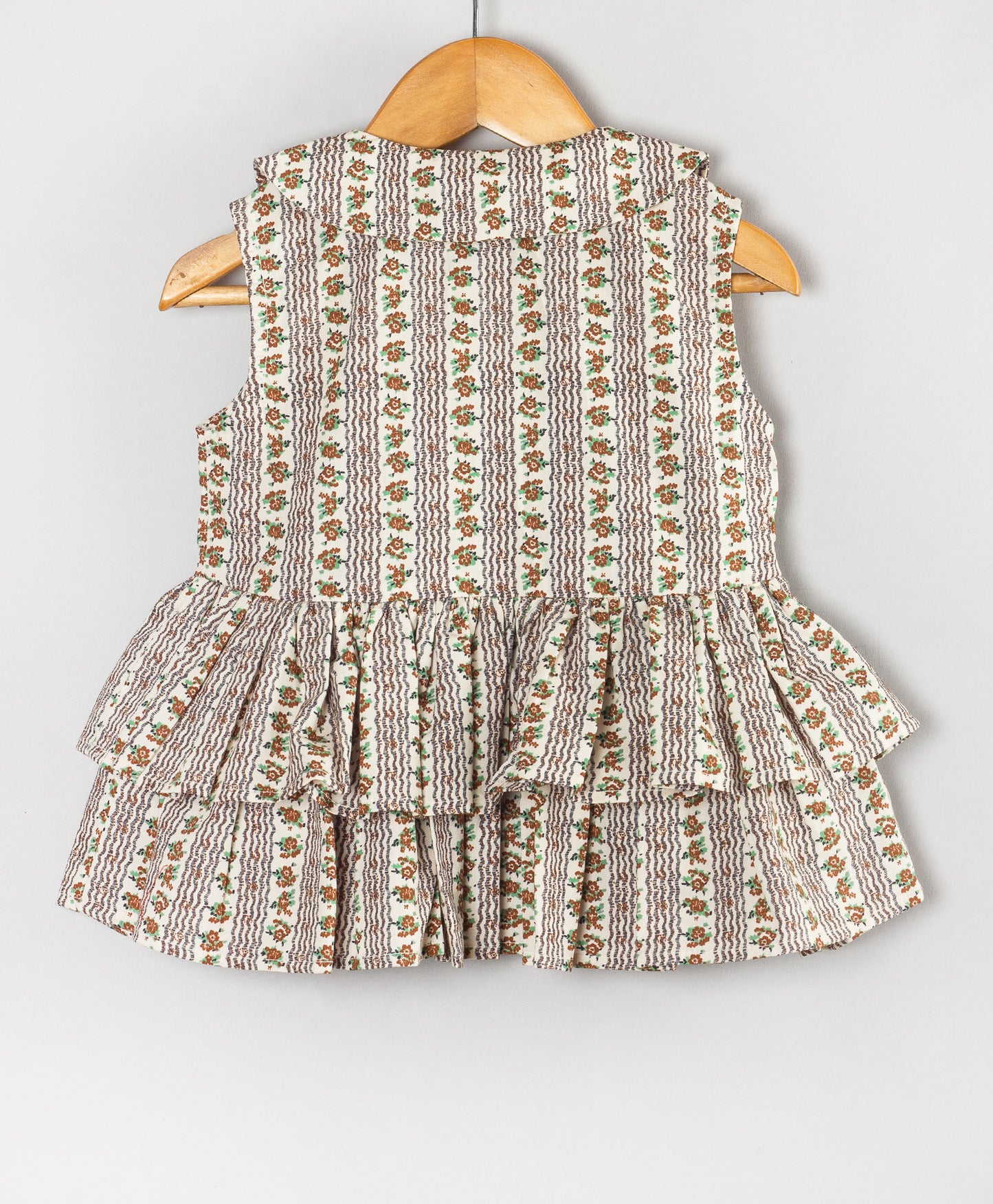 GEOMETRIC FLORAL PRINT TOP WITH FRILLS AT FLOUNCE