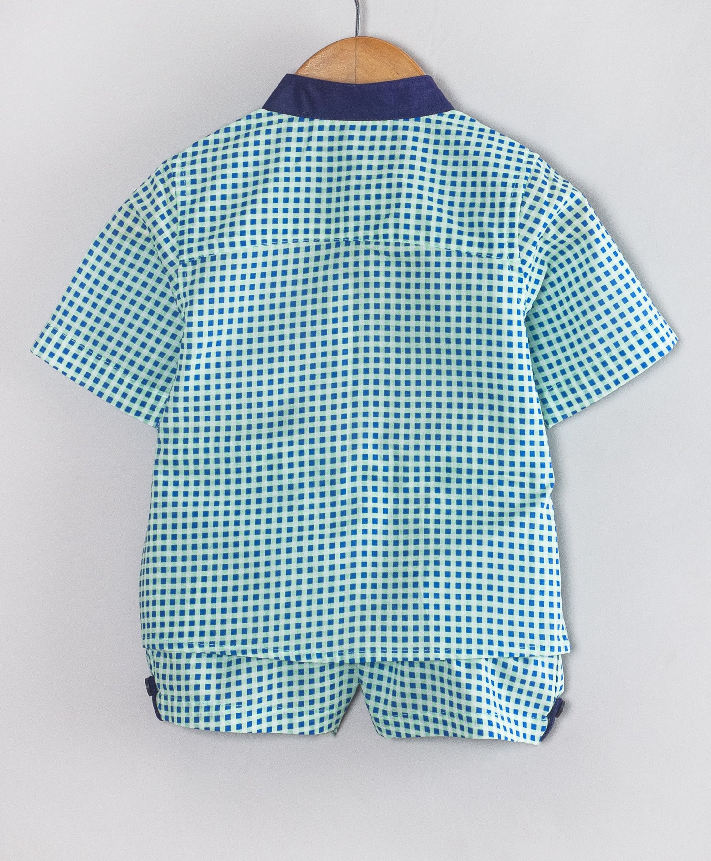 BLUE GHINGHAM CHECK PRINT WITH SOLID NAVY POCKET