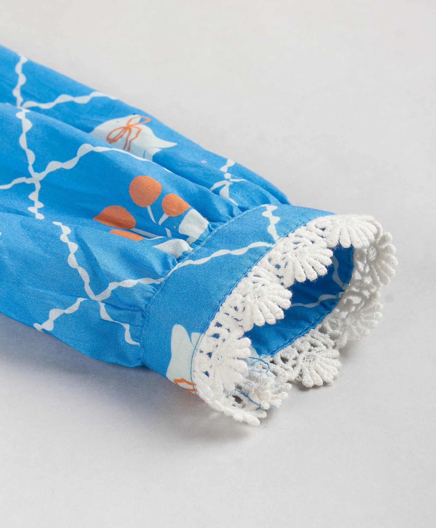 RABBIT IN A GRID PRINT TOP